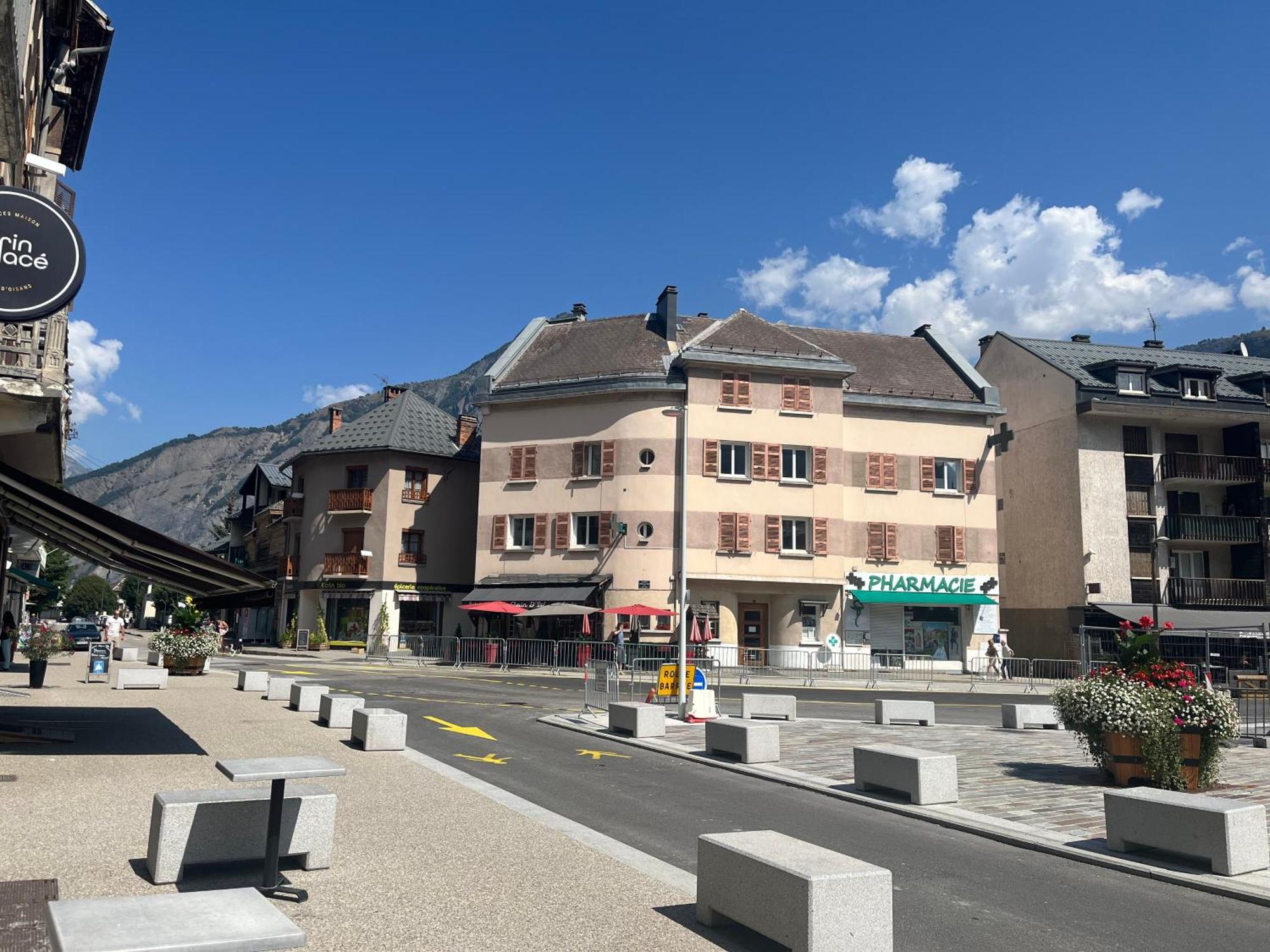 Guimbert'Home Le Bourg-dʼOisans Exterior foto